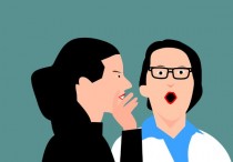 8 個夢見八卦的解釋：夢見被朋友八卦 、夢見在工作時聽八卦