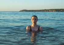 8 個夢見泳裝的解釋：夢見丟掉泳衣 、夢見向別人借泳衣