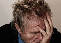8 個夢見生命所剩無幾的解釋，夢到父親與末期病人代表什麼徵兆？