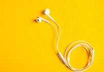 8 個夢見耳機的解釋：夢見耳機壞掉、夢見借耳機給別人