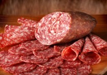 8 個夢見臘腸的解釋：夢見吃臘腸、夢見臘腸麵包