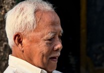 16 個夢見白髮的象徵和含義解釋