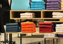 11 個夢見新衣服的解釋：夢見洗新衣服、夢見髒新衣服