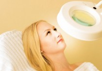 9 個夢見長痘痘的解釋：夢見膿瘡、夢見別人擠痘痘