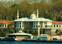 8 個夢見豪宅的解釋：夢見迷失在豪宅裡 、夢見賣掉或離開豪宅