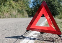 15 個夢見破碎的象徵和含義解釋