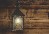 11 個夢見光的解釋：夢見陽光、夢見黑暗中的一縷光