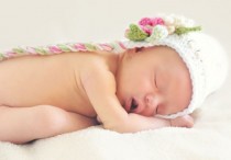 9 個夢見母乳的解釋：夢見有人哺乳、夢見母乳從男人身上流出