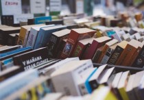 7 個夢見書店的解釋，夢到在書店遇見朋友代表什麼徵兆？