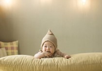 6 個夢見嬰兒走路的解釋：夢見嬰兒摔倒、夢見嬰兒摔倒