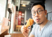 夢見吃雞 - 周公解夢、12個夢境預兆