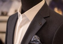 7個夢見黑色西裝的解釋： 夢見買一套黑色西裝、夢見收到一套黑色西裝