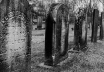 16 個夢見母親去世的解釋：夢見母親死去與復活、夢見母親臨終