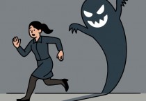 14 個夢見追逐的象徵和含義解釋