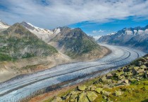 8 個夢見山路的夢境解釋，夢到在山路上迷路代表什麼徵兆？