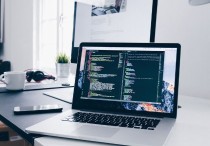 11 個夢見筆記型電腦的解釋：夢見筆電螢幕熄滅 、夢見整理你的筆電