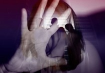 13 個夢見遭受性侵的解釋：夢見被性侵卻沒有人幫助你、 夢見被性侵後懷孕