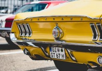 9 個夢見新車的解釋： 夢見新車、夢見被困在新車裡