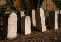 10 個夢見參加朋友葬禮的解釋：夢見在朋友的葬禮上祈禱、夢見獨自參加朋友的葬禮