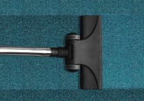 21 個夢見清潔的解釋：夢見輕度清潔、夢見別人打掃你的房子