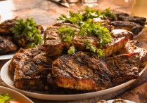 22 個夢見肉類的解釋，夢到生肉代表什麼徵兆？