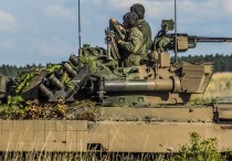 13 個夢見被攻擊的解釋： 夢見被烏鴉攻擊 、夢見被同學攻擊