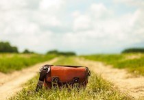 19 個夢見一個大包包的解釋：夢見收到一個袋子作為禮物、夢見丟掉一個袋子