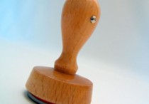 15 個​夢見蓋印章的解釋：夢見獲得郵票 、夢見製作封印