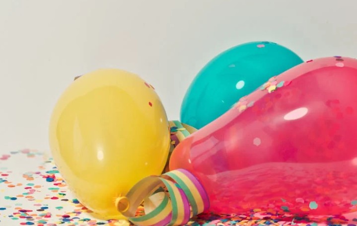 8 個夢見生日的解釋：夢見孩子生日、夢見某人生日