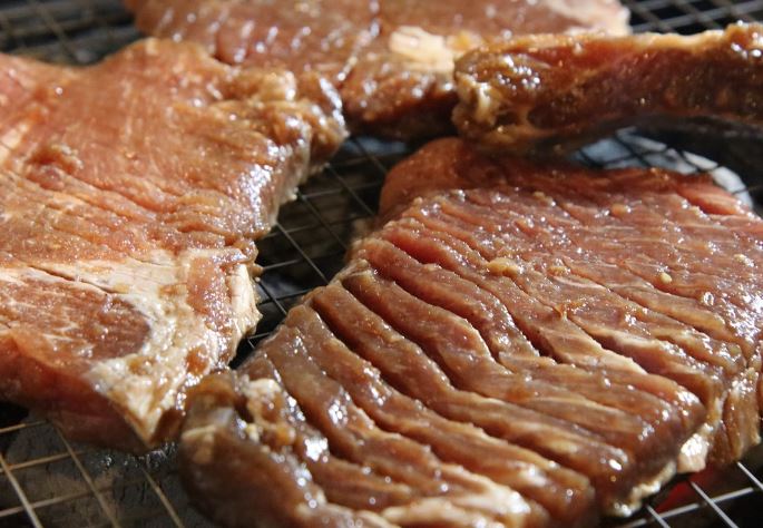 6 個夢見排骨的解釋：夢見收到排骨禮物、夢見燒豬排-狗尾詞典