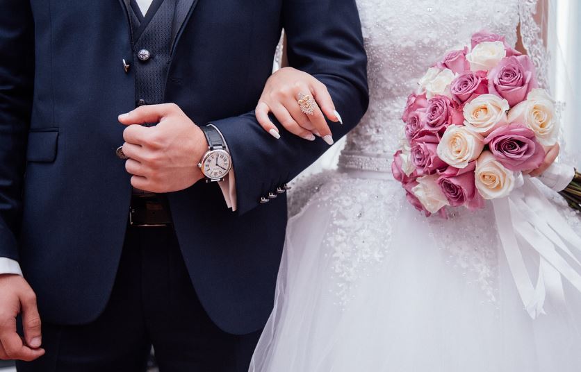 6 個夢見訂婚的解釋：夢見家人訂婚、夢見破裂婚姻-狗尾詞典