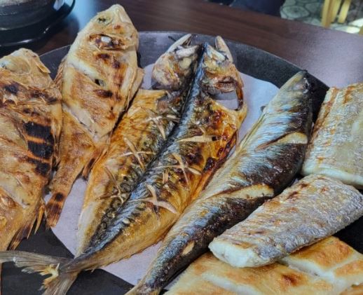 7 個夢見吃魚的解釋：夢見賣魚、夢見烤魚-狗尾詞典