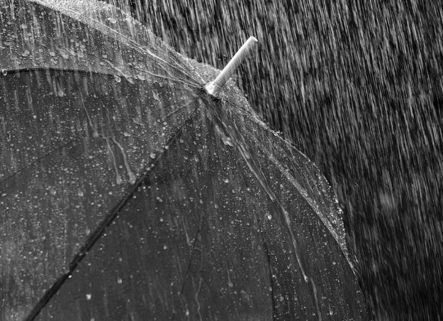 5 個夢見展開傘的解釋：夢見雨傘被撕破、夢見傘壞了-狗尾詞典