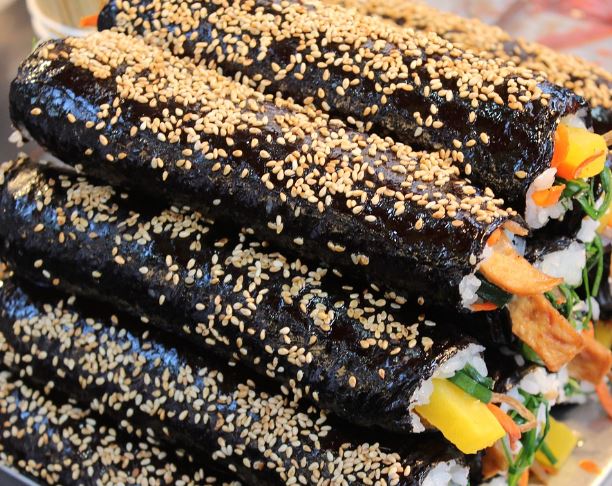 5 個夢見零食的解釋：夢見買零食 、 夢見吃零食-狗尾詞典