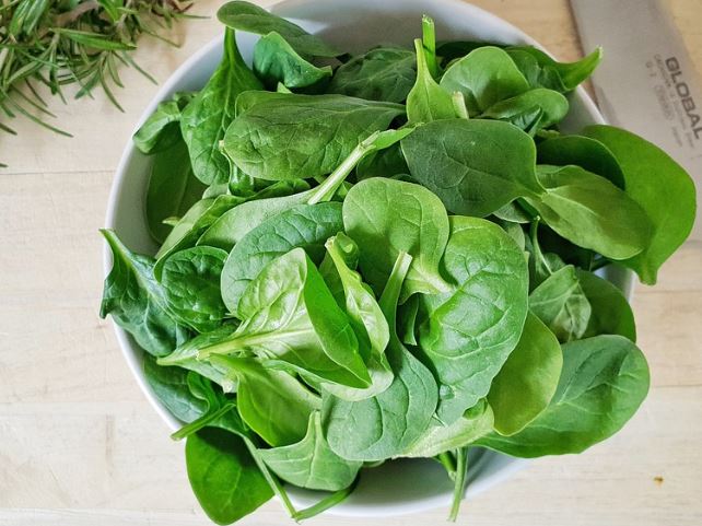 5 個夢見吃菠菜的解釋: 夢見種菠菜 、夢見捏菠菜-狗尾詞典 5 個夢見吃菠菜的解釋: 夢見種菠菜 、夢見捏菠菜-狗尾詞典