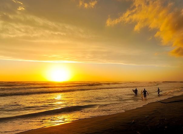 7 個夢見日出的解釋：夢見紅色的夕陽、 夢見錯過日出-狗尾詞典