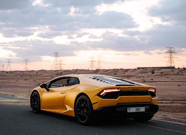 5 個夢見買車的解釋：夢見買外國車、夢見買舊車-狗尾詞典