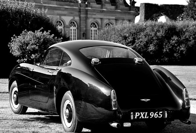 5 個夢見偷車的解釋：夢見偷外國車 、夢見偷認識的人的車-狗尾詞典